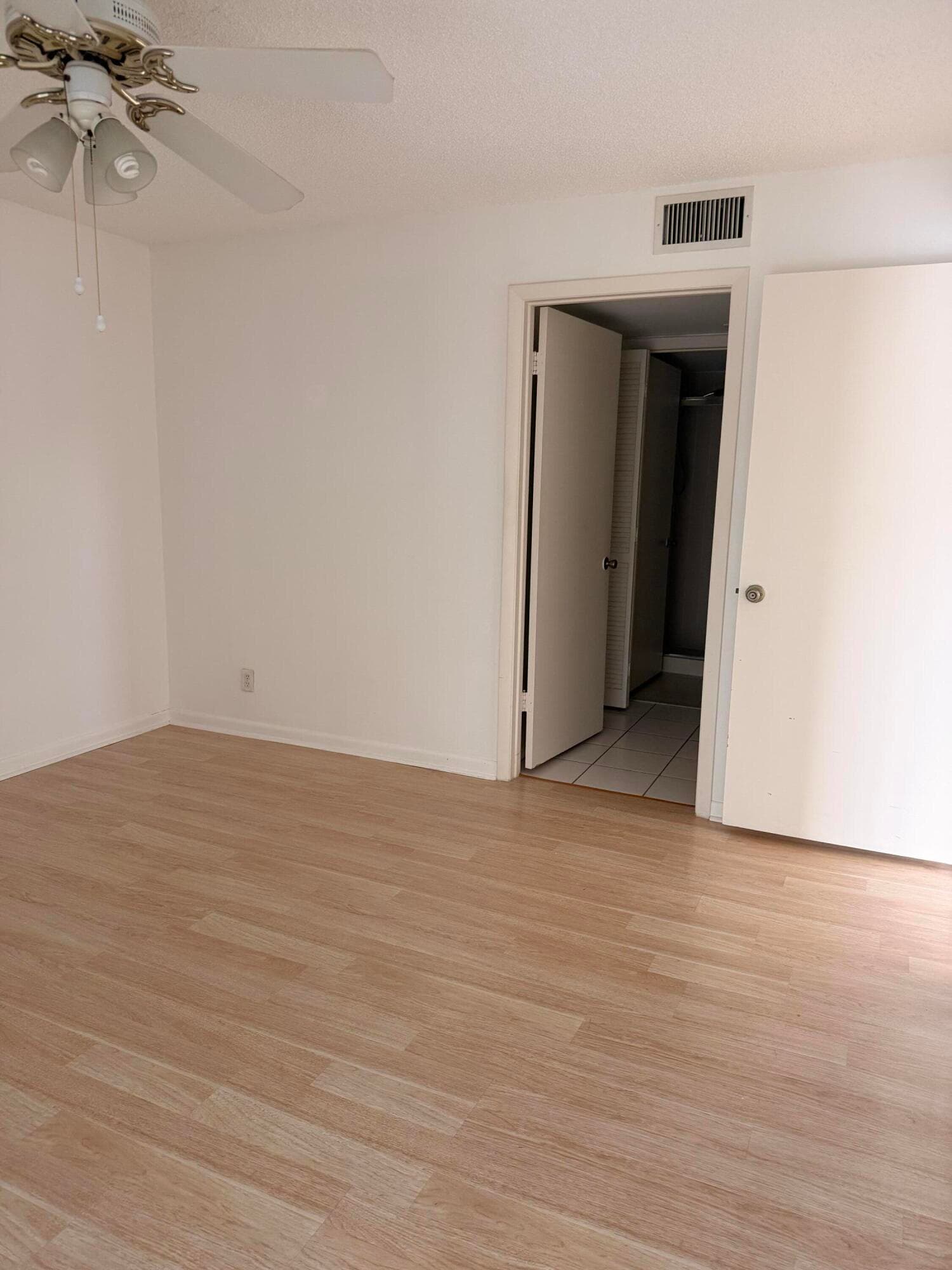 3146 Via Ponciana 301, Lake Worth, FL 33467 — photo 10 of 30