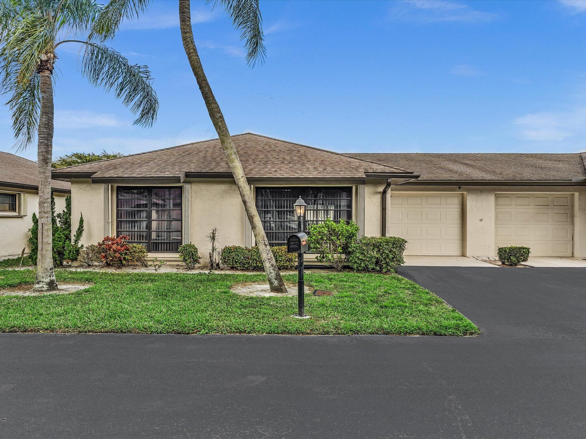 4951 Equestrian Circle A, Boynton Beach, FL 33436 — photo 2 of 40