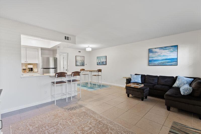 2319 Tamarind Drive 102, Fort Pierce, FL 34949 — photo 11 of 28