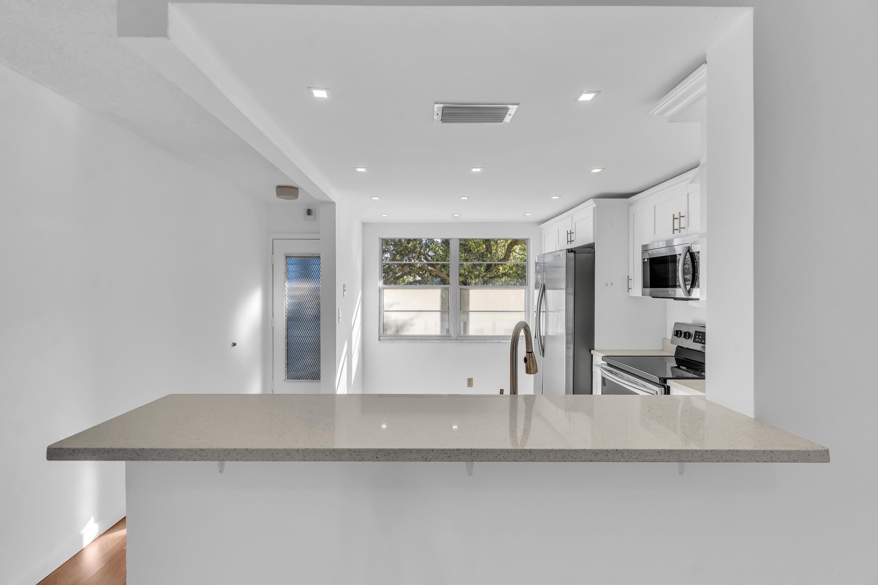 2505 Antigua Terrace E3, Coconut Creek, FL 33066 — photo 7 of 38