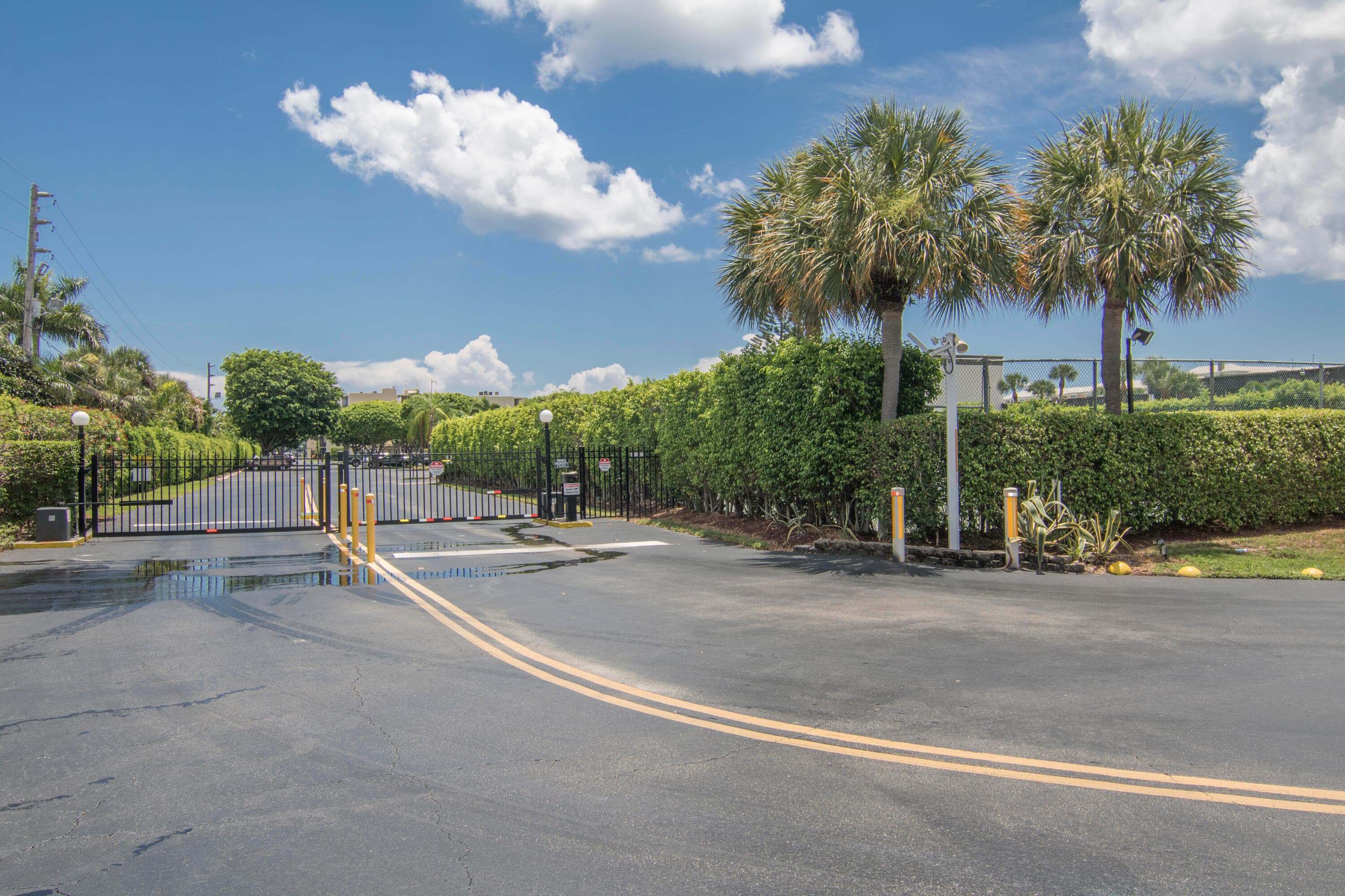 890 N Federal Highway 412, Lantana, FL 33462 — photo 40 of 46