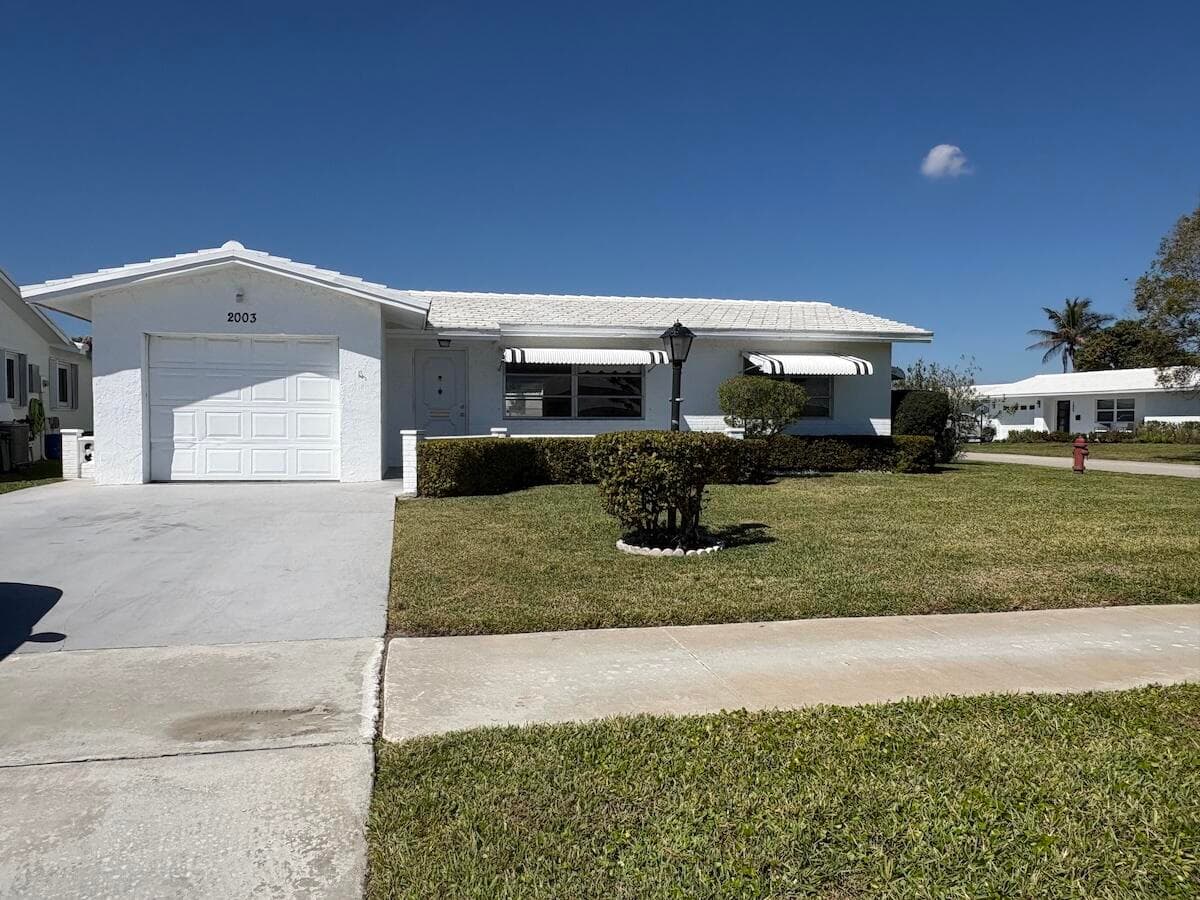 2003 SW 18th Street, Boynton Beach, FL 33426 — photo 2 of 27