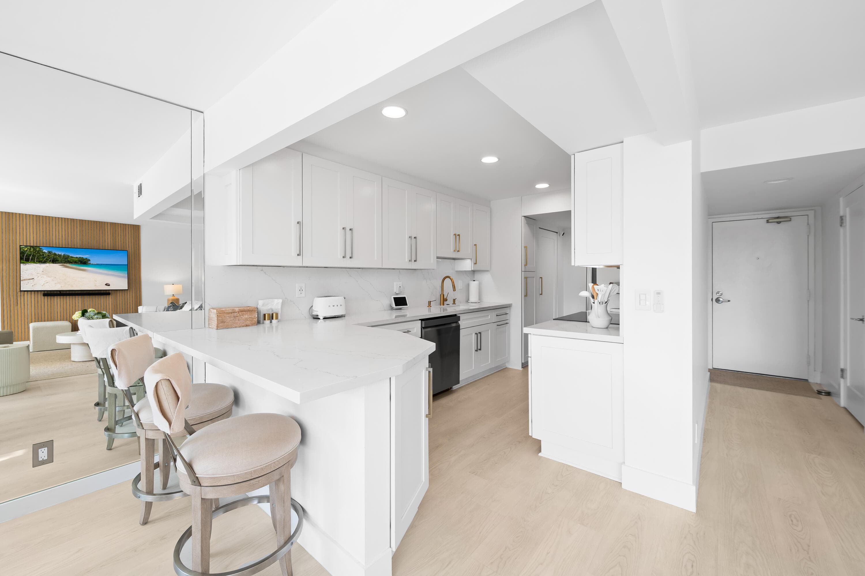 799 Jeffery Street 303, Boca Raton, FL 33487 — photo 5 of 42