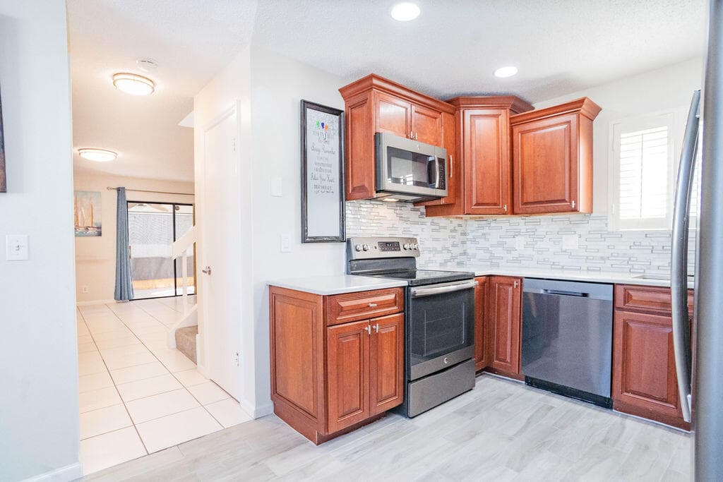 950 S Kanner Highway 124, Stuart, FL 34994 — photo 11 of 35