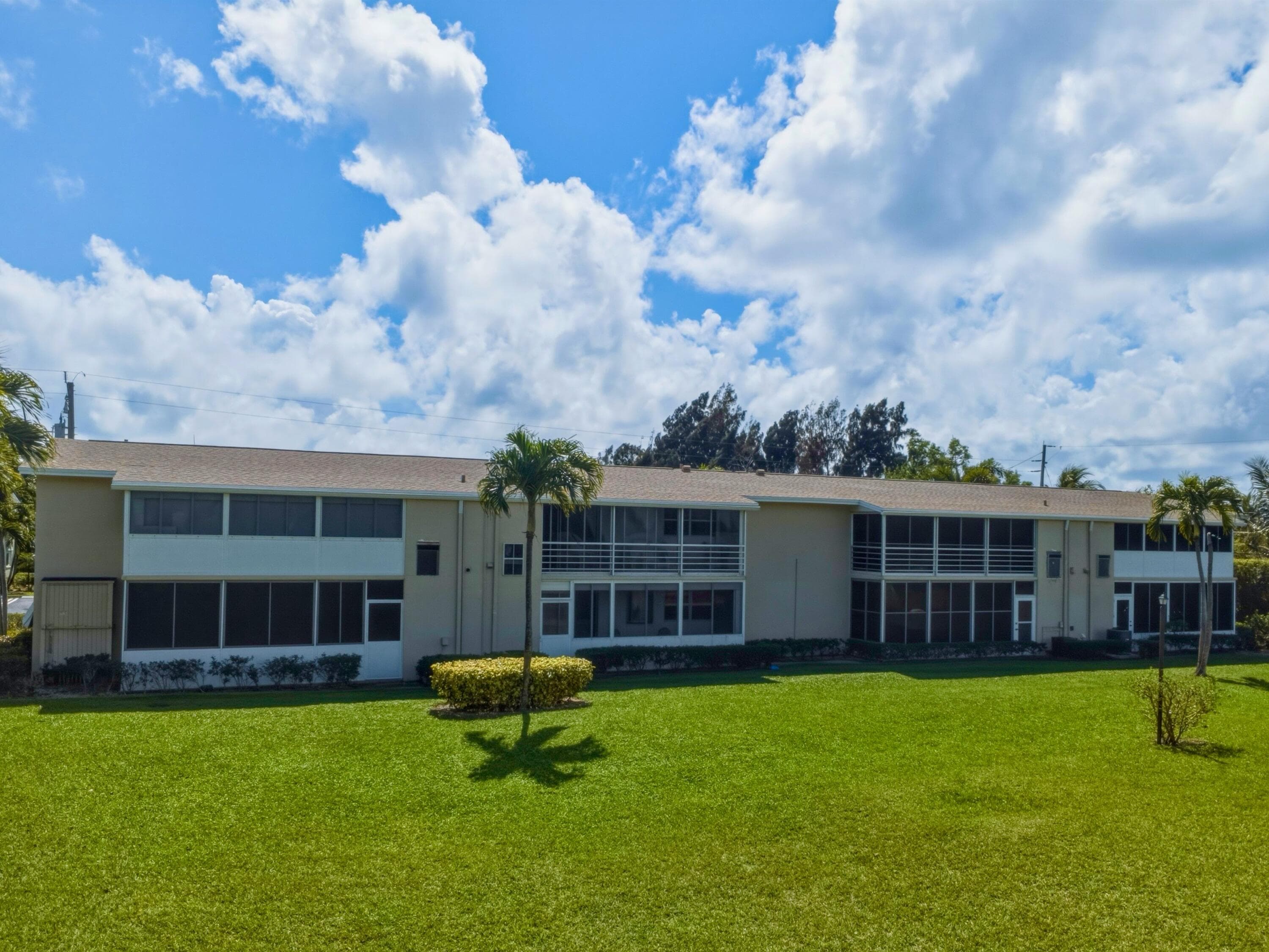 301 Circle Drive S 103, Boynton Beach, FL 33435 — photo 27 of 35
