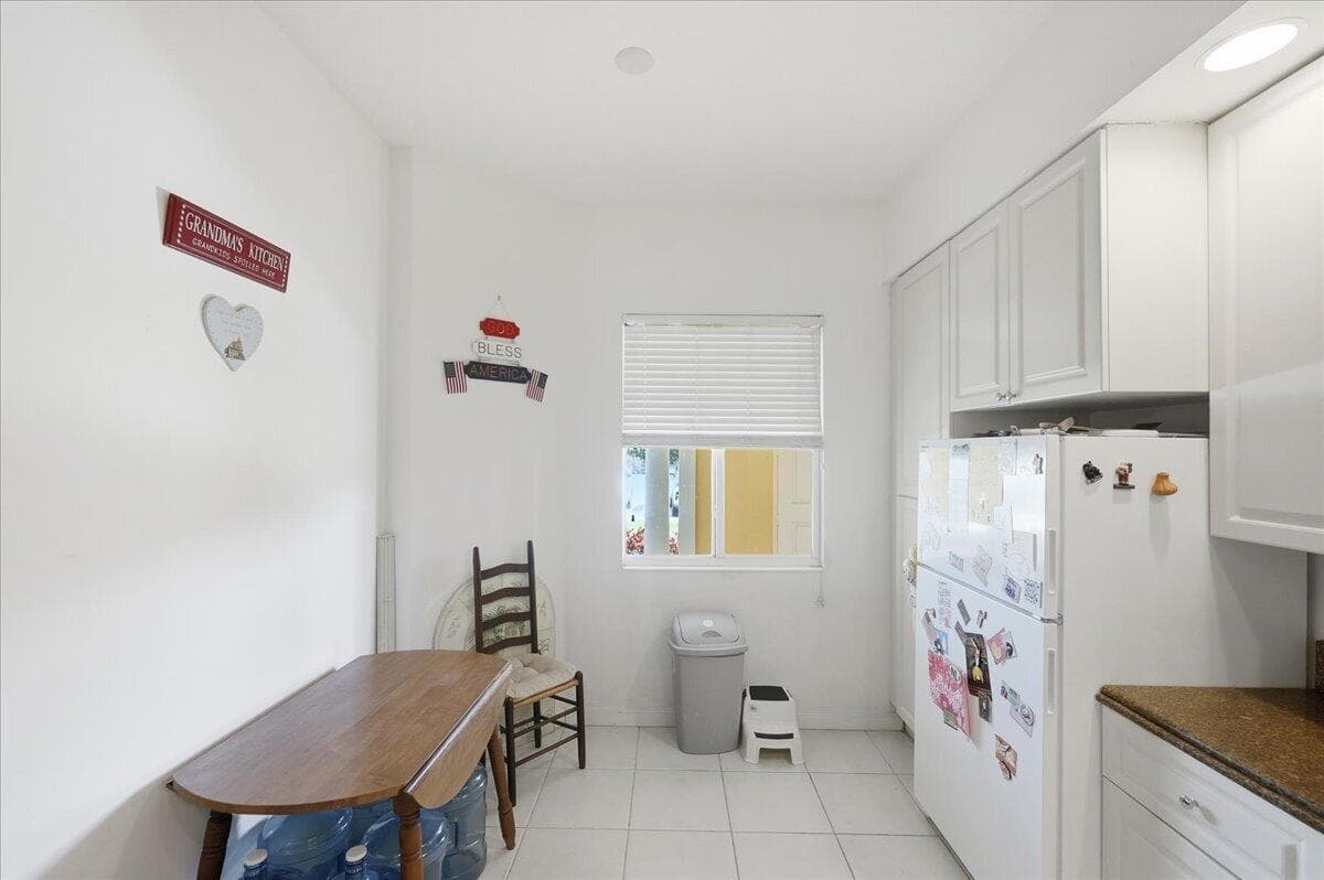 36 Harbour Isle Drive W 106, Fort Pierce, FL 34949 — photo 12 of 44