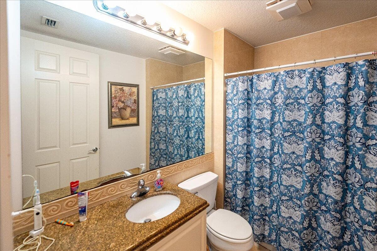 36 Harbour Isle Drive W 106, Fort Pierce, FL 34949 — photo 22 of 44