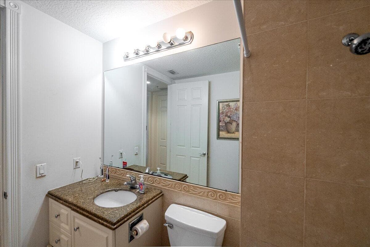 36 Harbour Isle Drive W 106, Fort Pierce, FL 34949 — photo 24 of 44