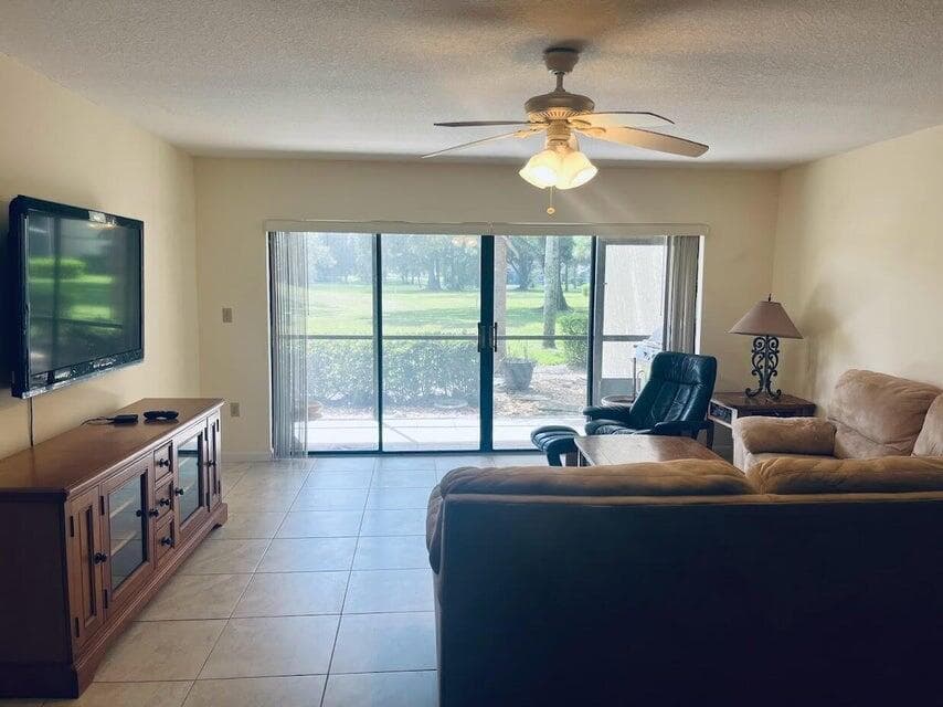 9440 Meadowood Drive 102, Fort Pierce, FL 34951 — photo 5 of 18