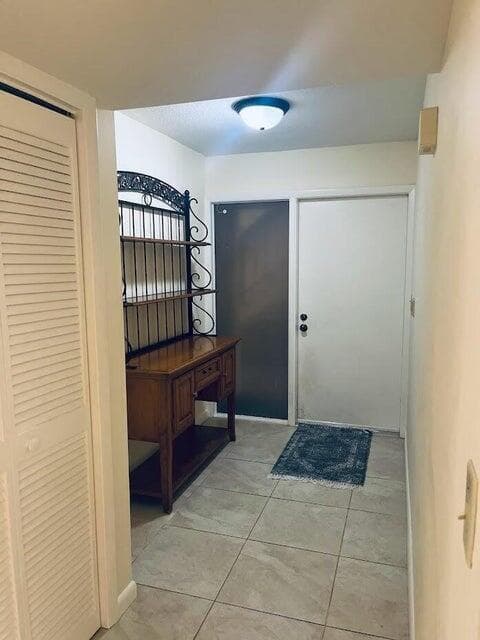 9440 Meadowood Drive 102, Fort Pierce, FL 34951 — photo 4 of 18