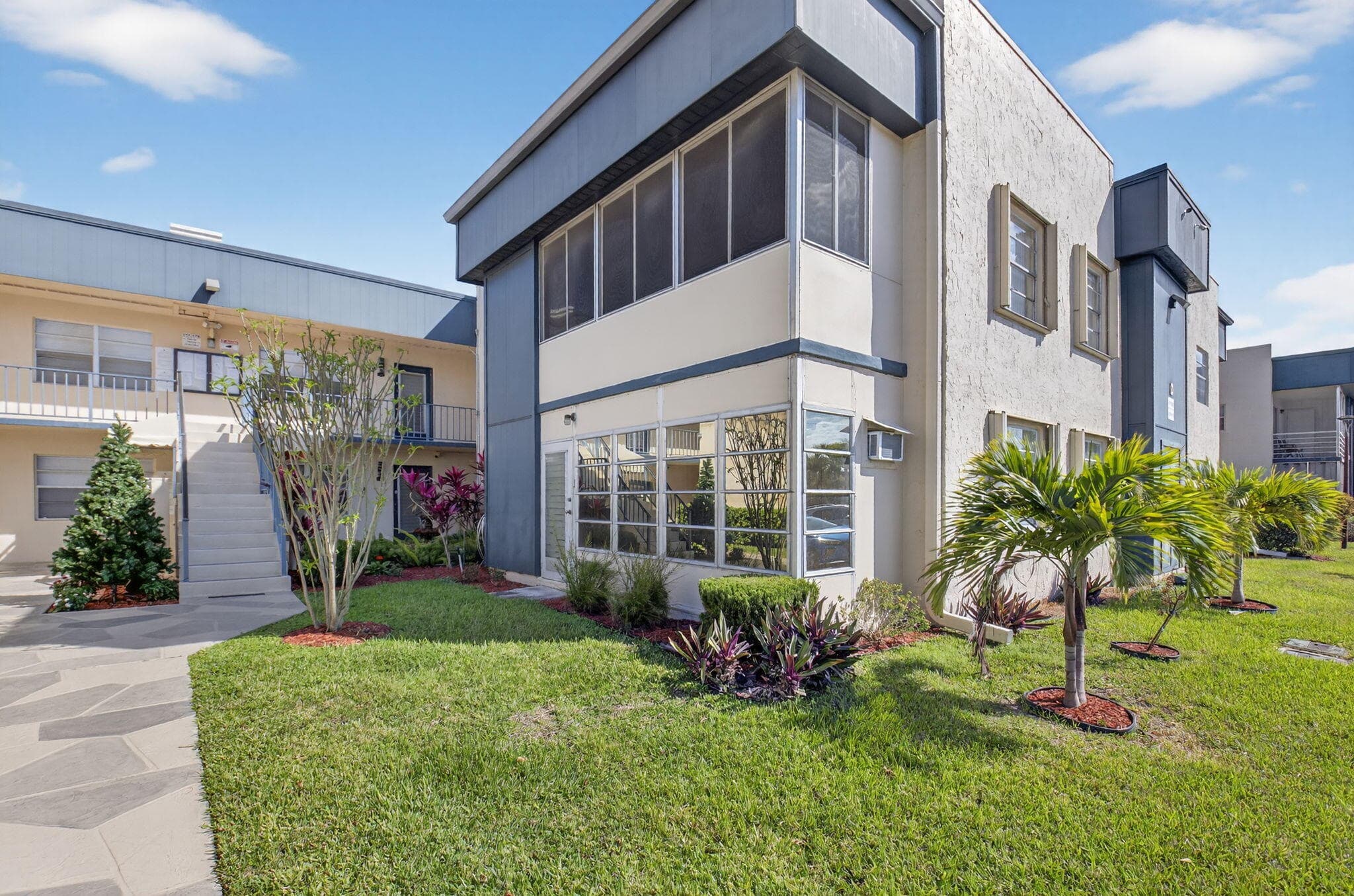 173 Flanders D 173, Delray Beach, FL 33484 — photo 4 of 94
