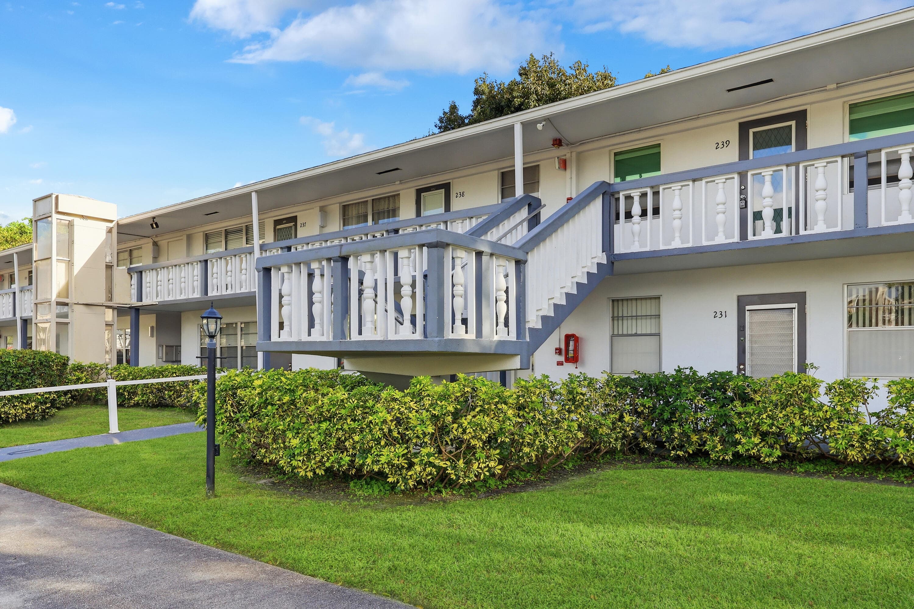 231 Ventnor Q, Deerfield Beach, FL 33442 — photo 1 of 16