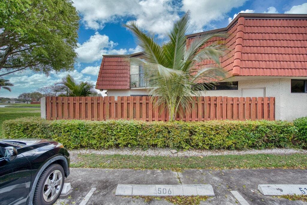 3838 Victoria Drive, West Palm Beach, FL 33406 — photo 3 of 44