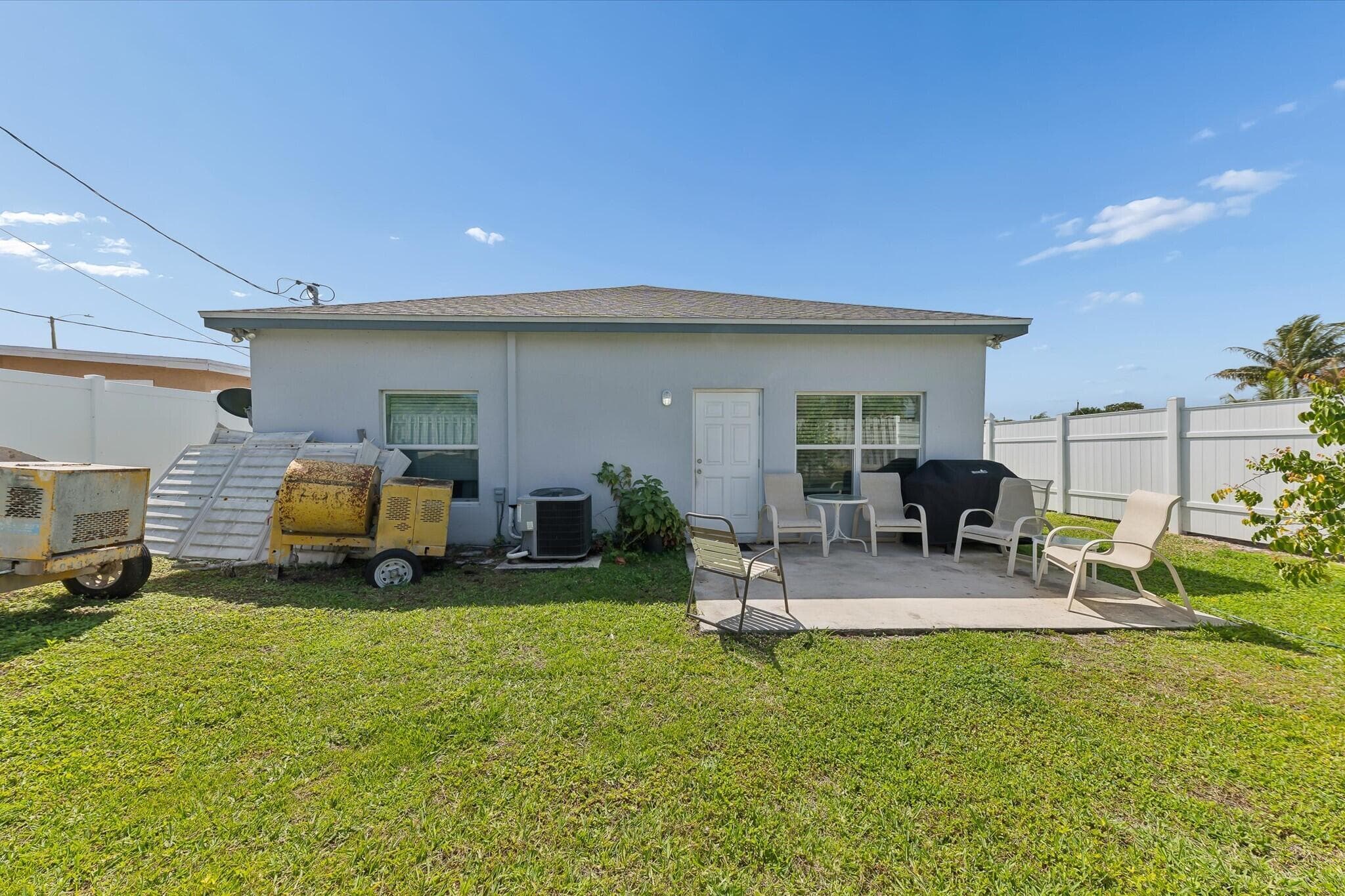 525 NW 12th Avenue, Boynton Beach, FL 33435 — photo 31 of 39