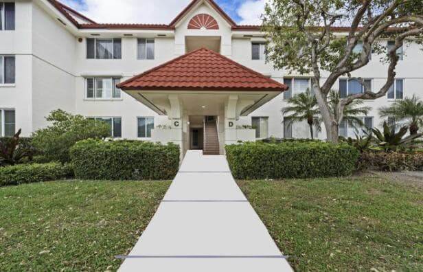 108 Half Moon Circle C3, Hypoluxo, FL 33462 — photo 19 of 35