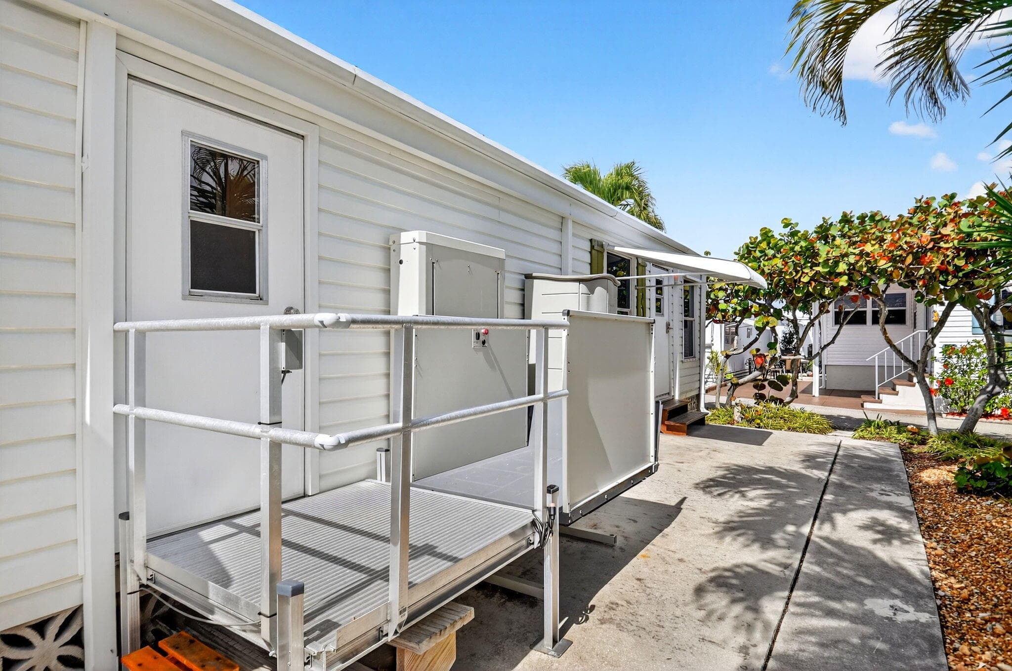 5 Cedar Drive Cd-5, Briny Breezes, FL 33435 — photo 5 of 37