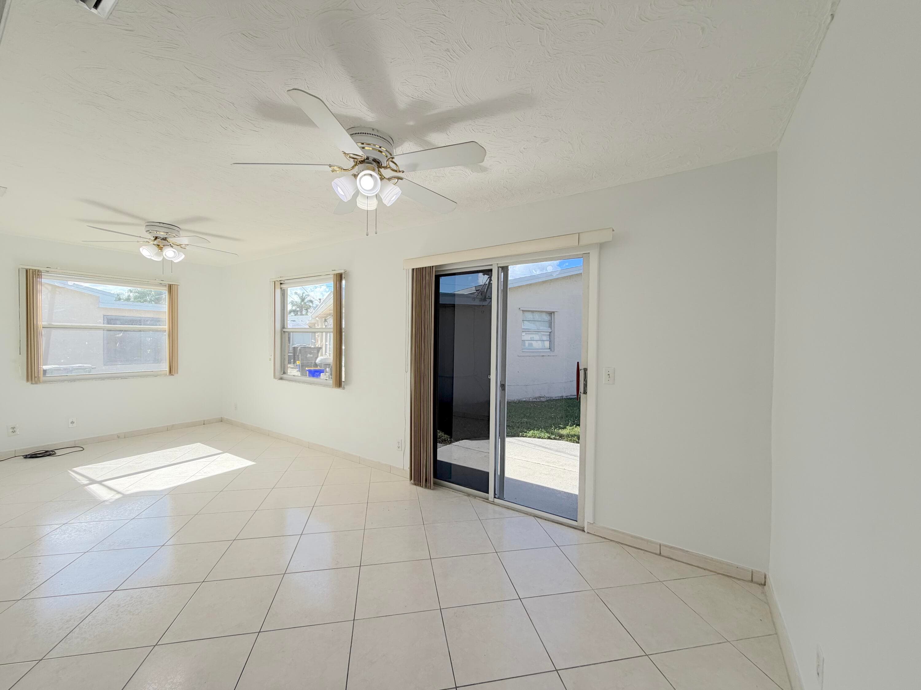 2704 Knight Lane, Delray Beach, FL 33445 — photo 5 of 27