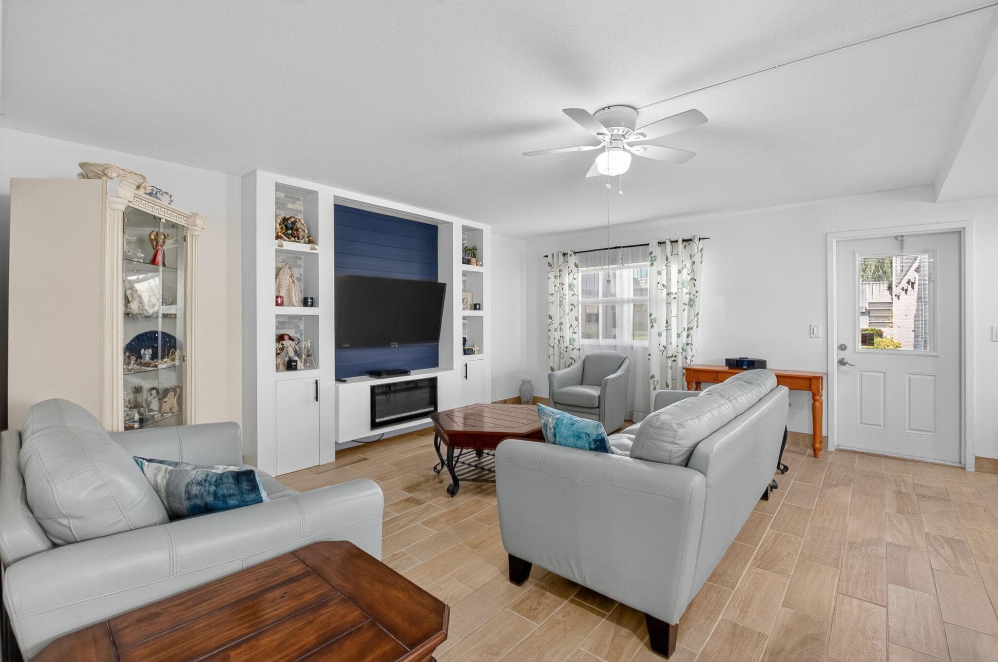 60 Brittany B, Delray Beach, FL 33446 — photo 4 of 50