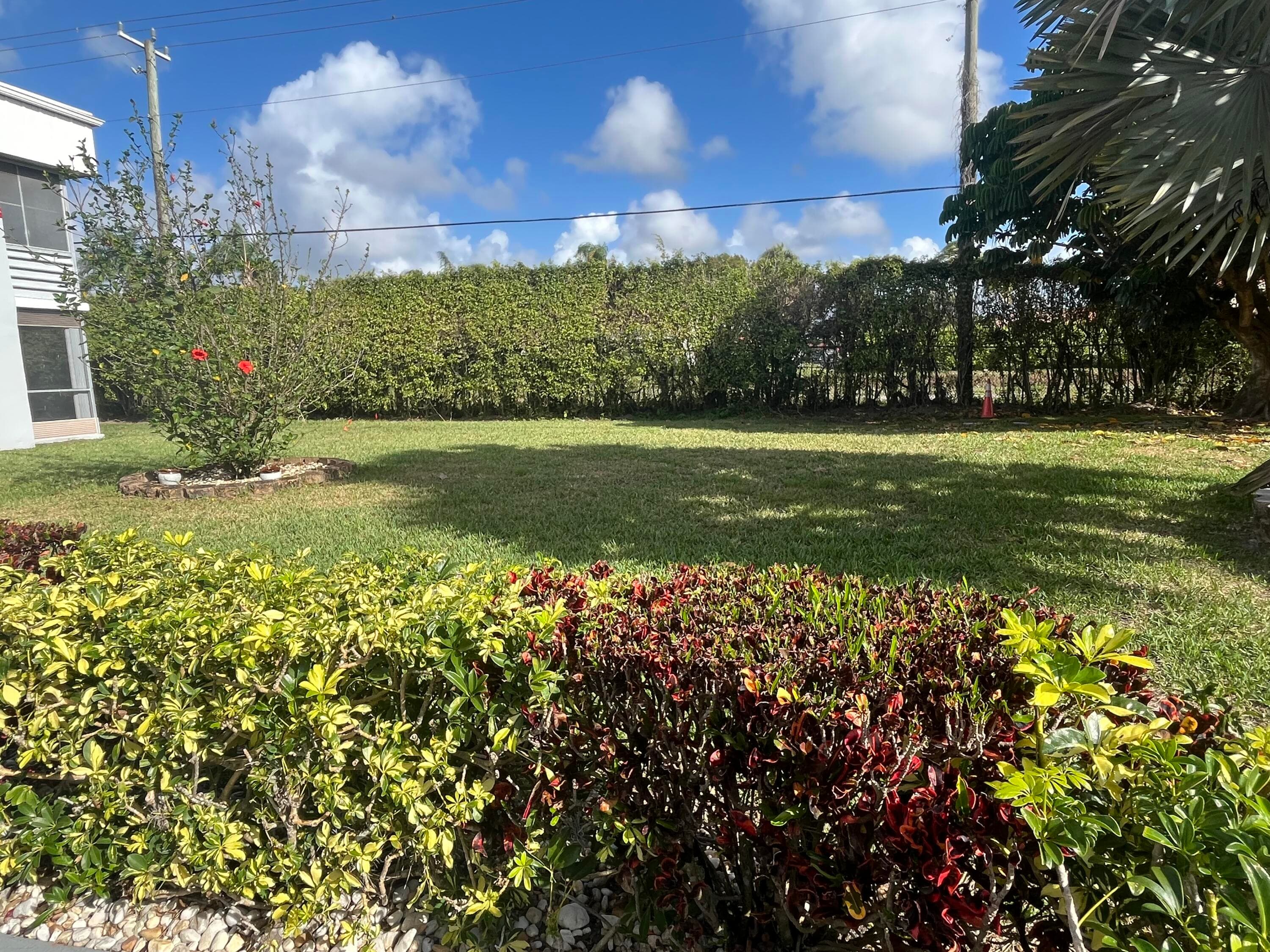 142 Normandy C, Delray Beach, FL 33484 — photo 1 of 33