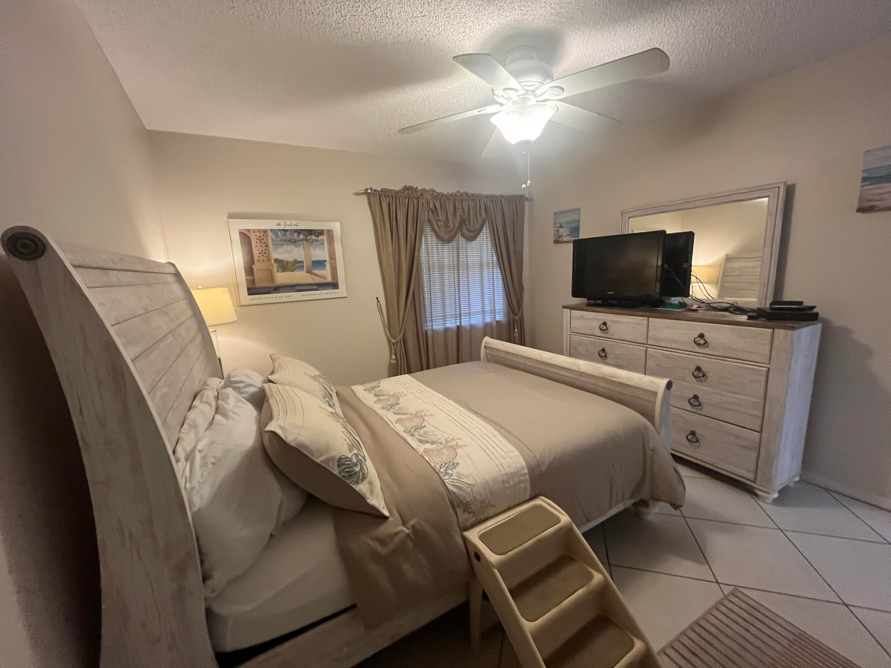 142 Normandy C, Delray Beach, FL 33484 — photo 31 of 33