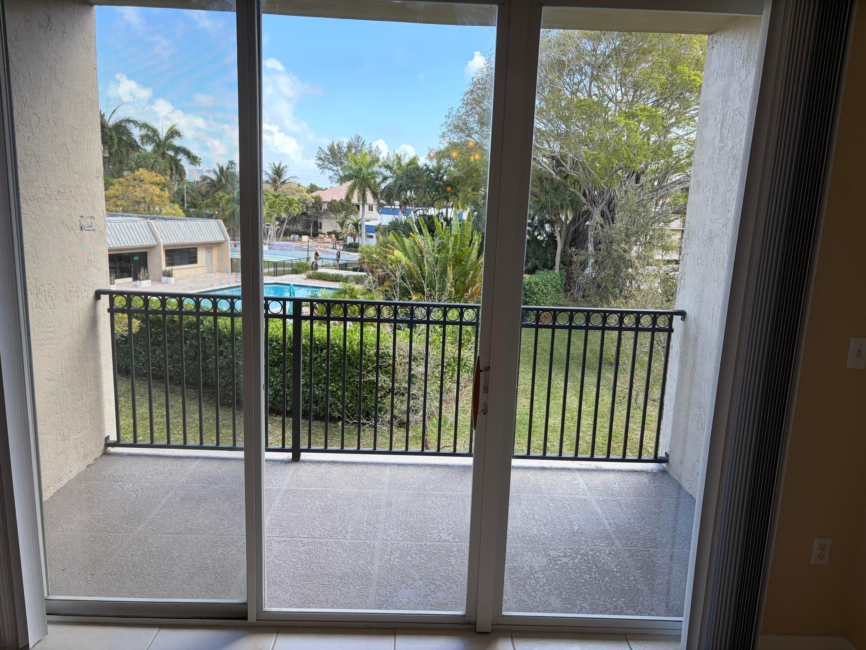 27 Royal Palm Way 304, Boca Raton, FL 33432 — photo 6 of 26