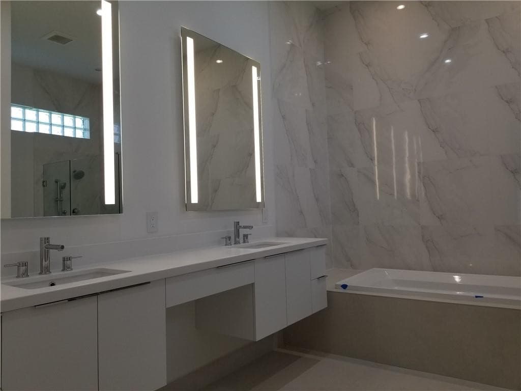 5730 Ashwood Circle, Hollywood, FL 33312 — photo 4 of 8