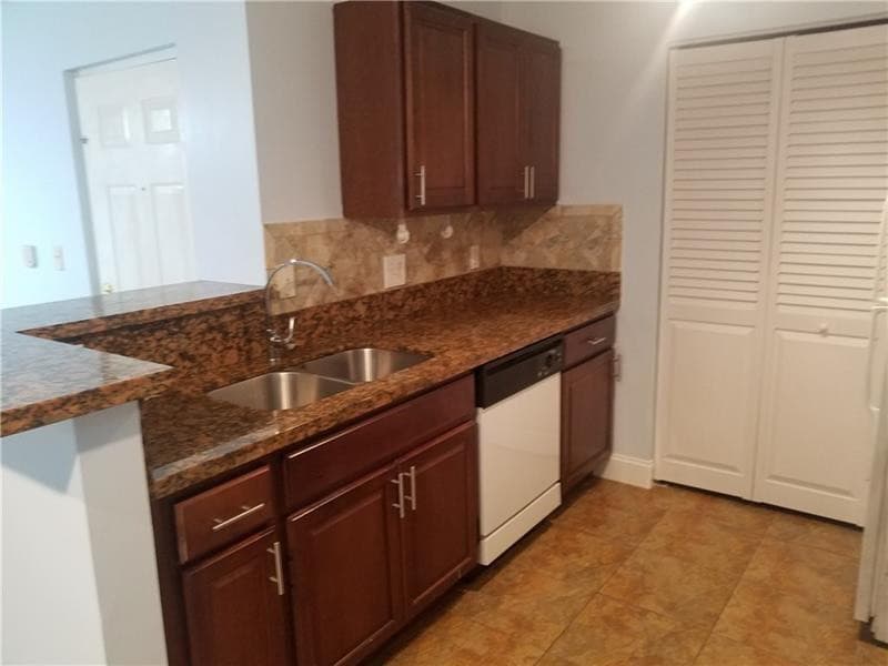 2113 Renaissance Boulevard 101, Miramar, FL 33025 — photo 6 of 9