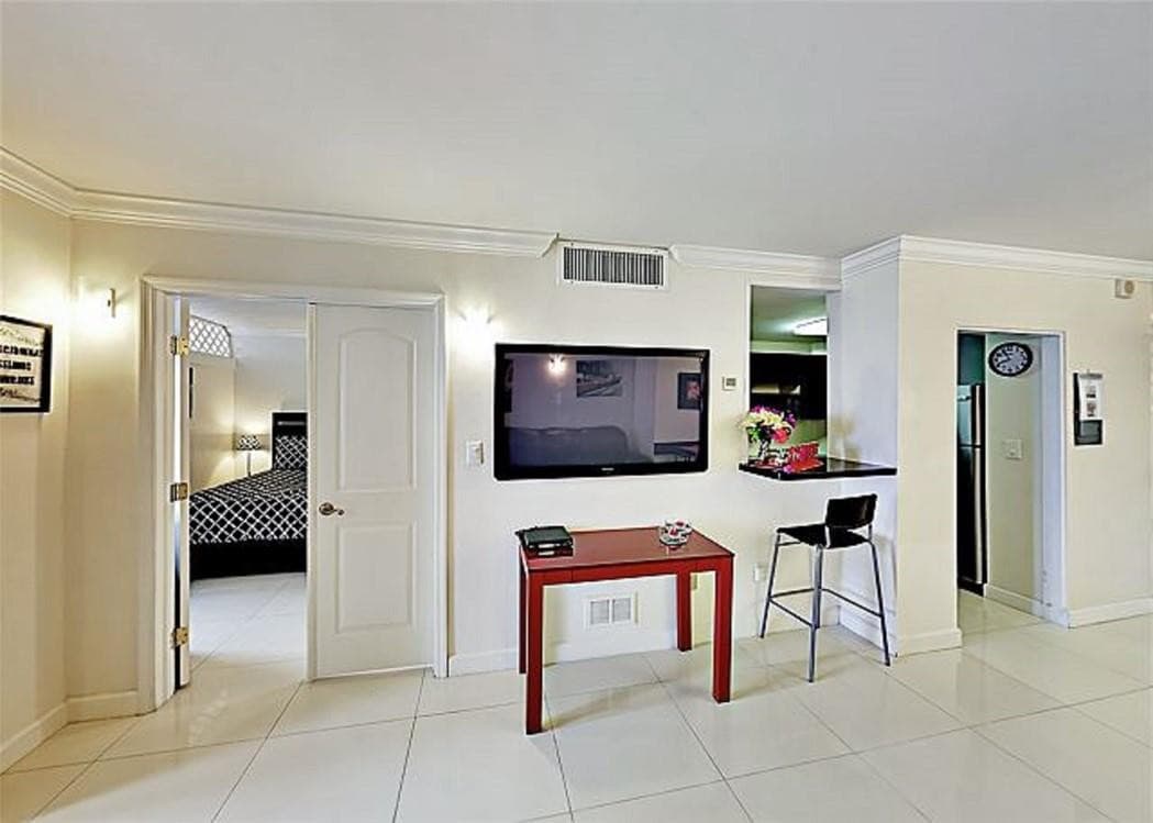 4040 Galt Ocean Drive 805, Fort Lauderdale, FL 33308 — photo 9 of 37