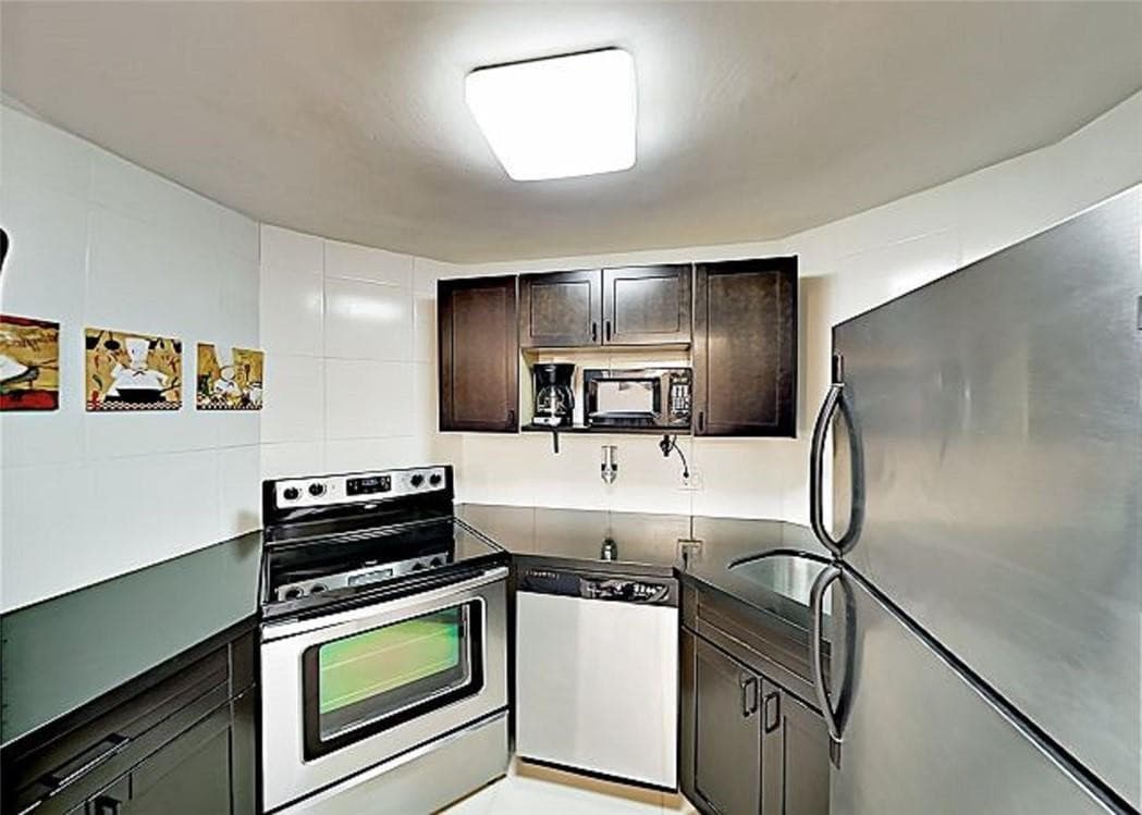4040 Galt Ocean Drive 805, Fort Lauderdale, FL 33308 — photo 10 of 37