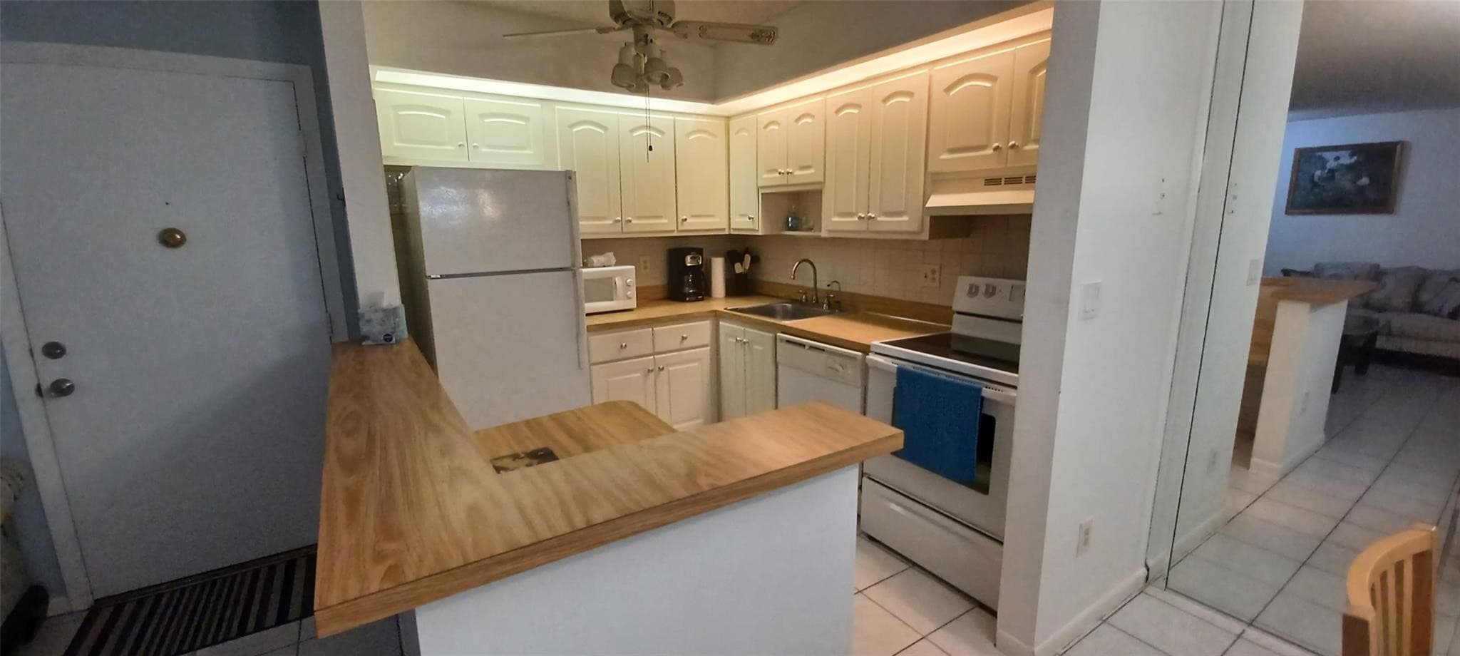 Condominium in Tamarac — photo 7 of 23