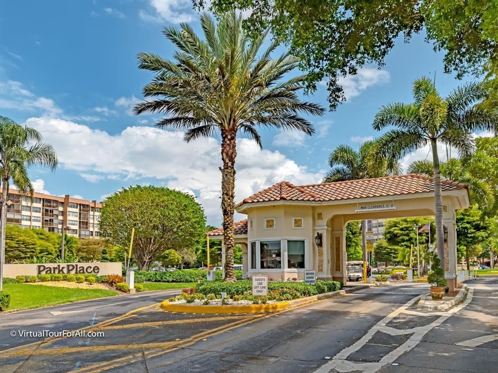 1400 Saint Charles Place 211, Pembroke Pines, FL 33026 — photo 25 of 30