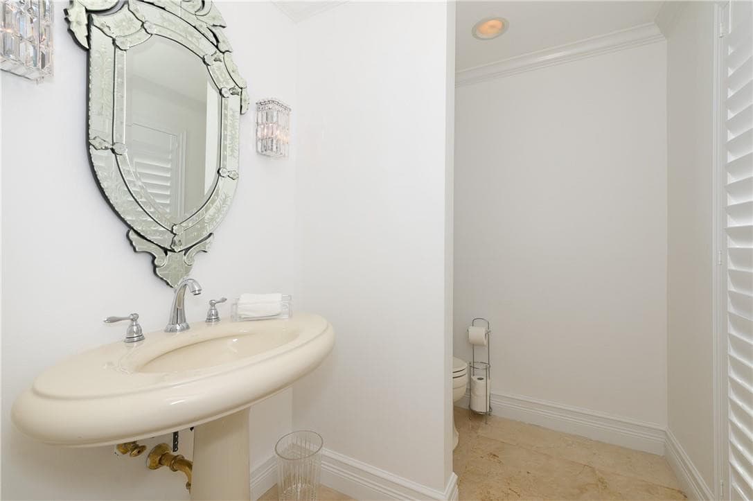 2 Compass Lane, Fort Lauderdale, FL 33308 — photo 10 of 43