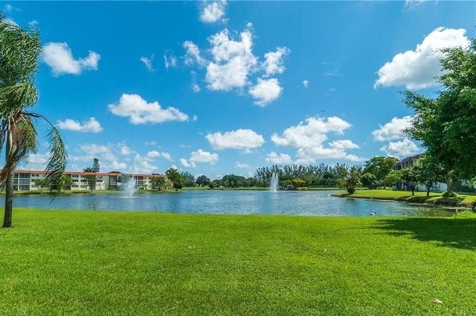 9420 S Hollybrook Lake Drive 305, Pembroke Pines, FL 33025 — photo 29 of 49