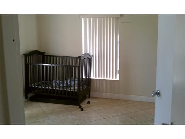 Condominium in Doral — photo 7 of 8