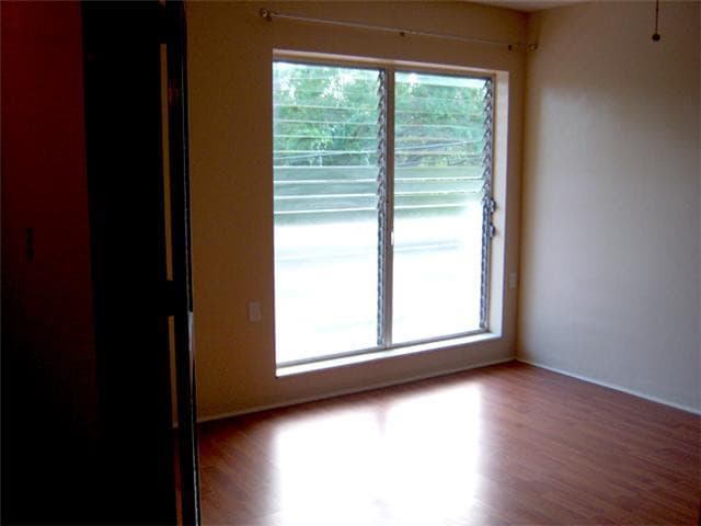 Condominium in North Miami — photo 10 of 16