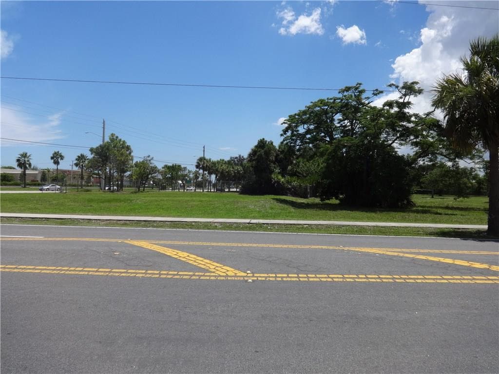 800 NW Dixie Highway, Pompano Beach, FL 33060 — photo 6 of 7