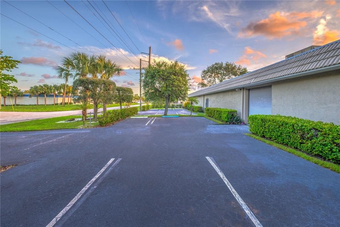800 SW 15th Avenue, Delray Beach, FL 33444 — photo 8 of 36
