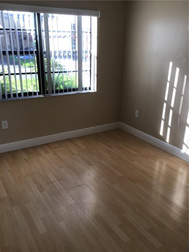 6635 NW 173rd Lane, Hialeah, FL 33015 — photo 9 of 12