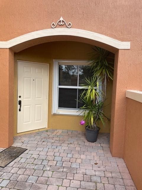 143 SW Sw Terrace 935, Pembroke Pines, FL 33027 — photo 3 of 5