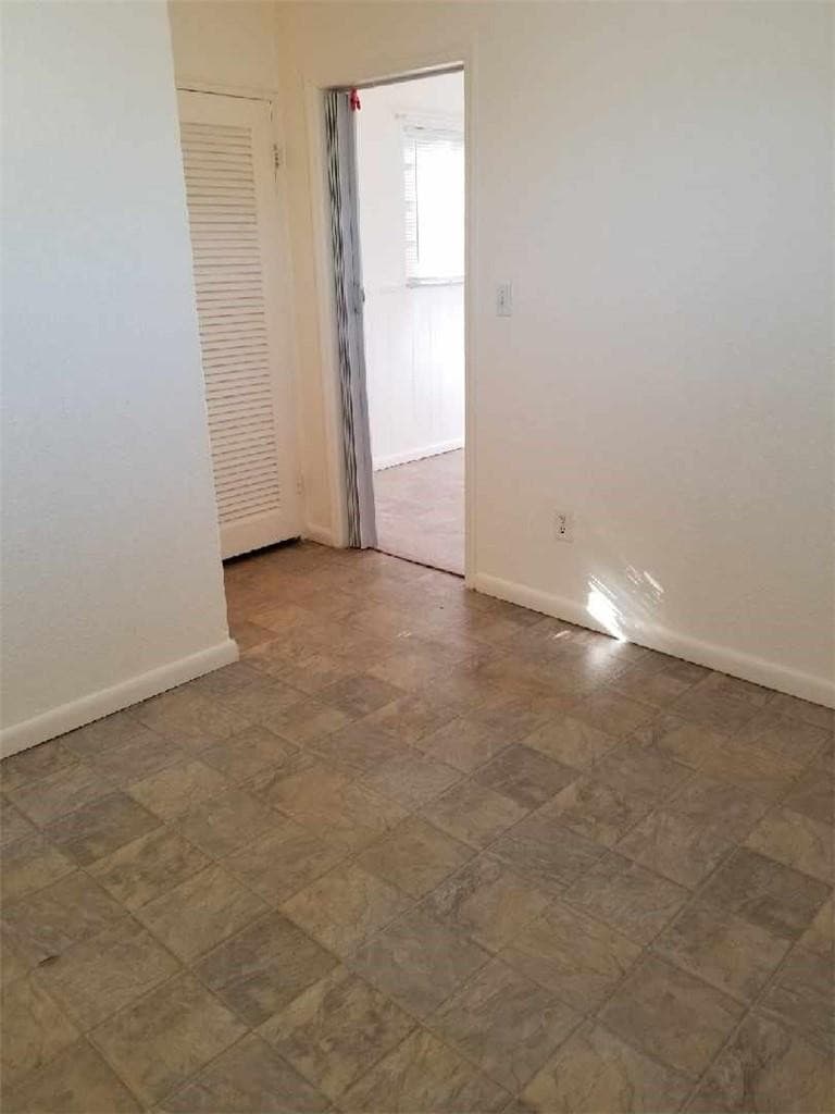 2104 Monroe Terrace Side, Hollywood, FL 33020 — photo 3 of 9