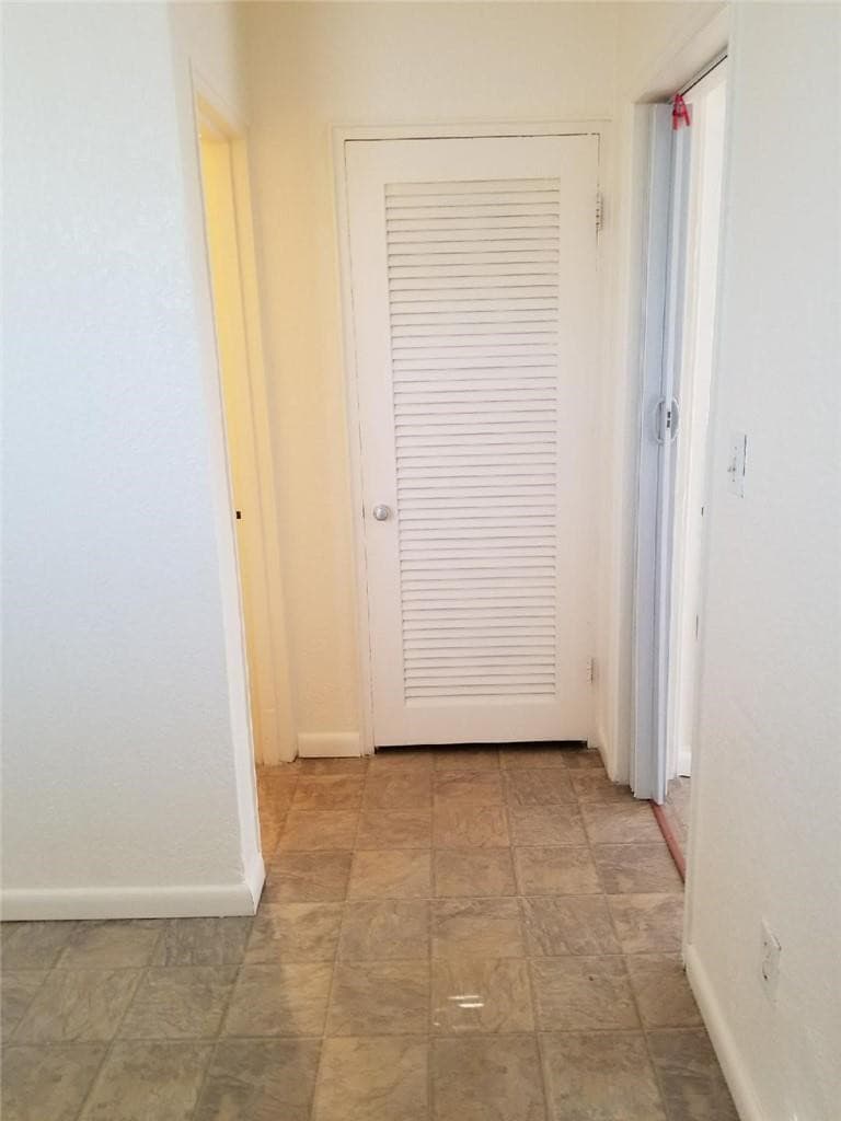 2104 Monroe Terrace Side, Hollywood, FL 33020 — photo 4 of 9