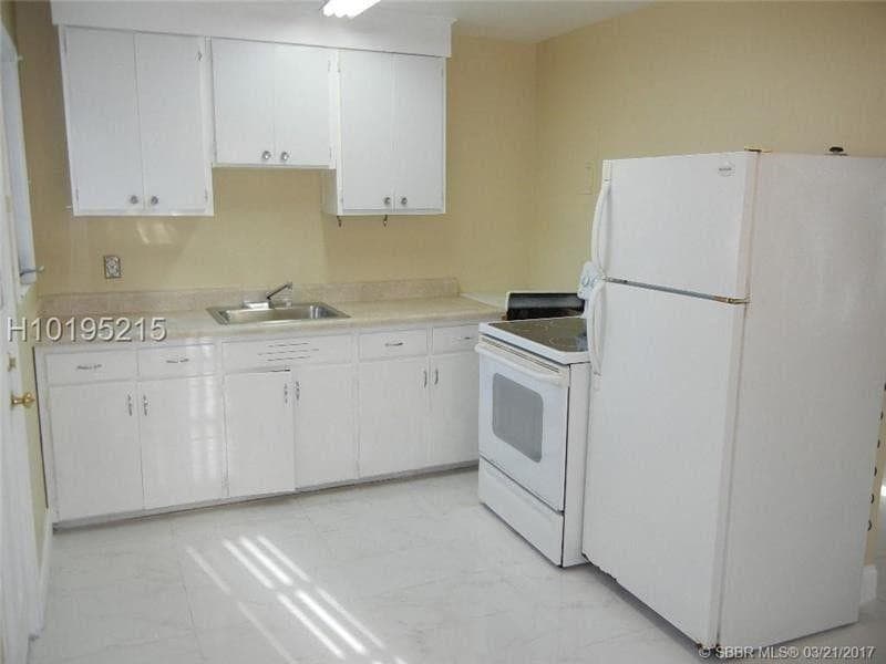 2427 Garfield Street, Hollywood, FL 33020 — photo 4 of 14