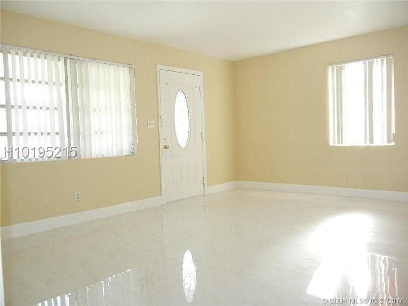 2427 Garfield Street, Hollywood, FL 33020 — photo 7 of 14