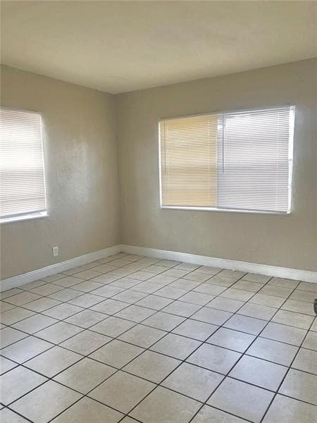 713 NW 14th Terrace 2, Fort Lauderdale, FL 33311 — photo 4 of 6