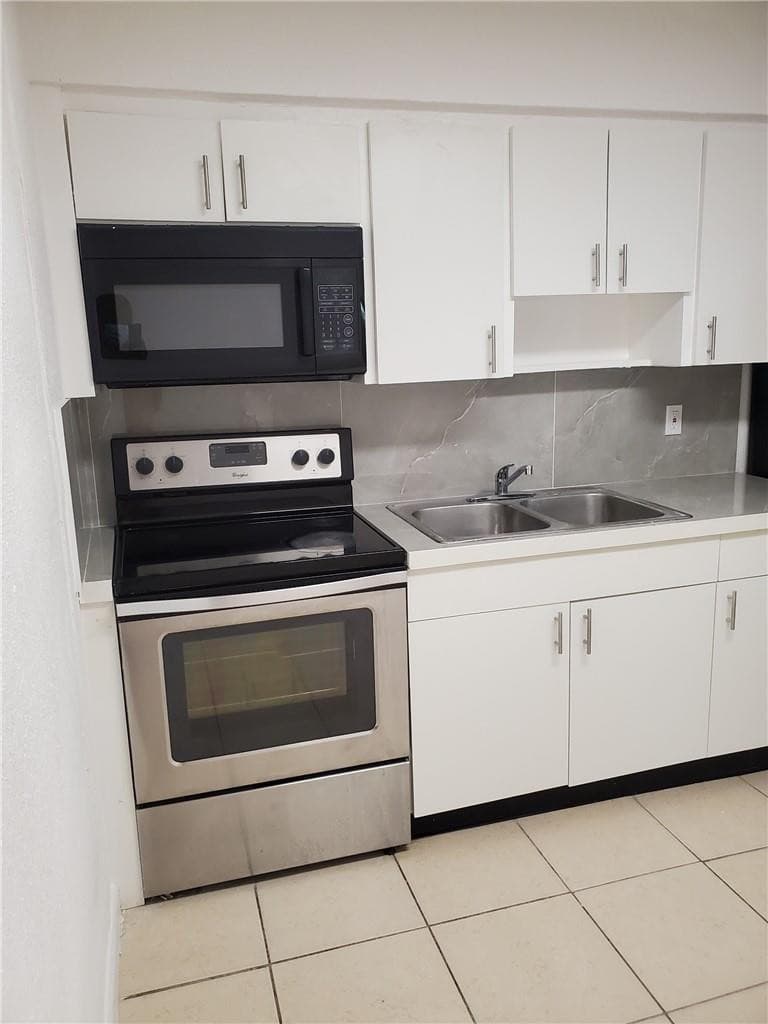 1713 SW 11th Court 2, Fort Lauderdale, FL 33312 — photo 2 of 6