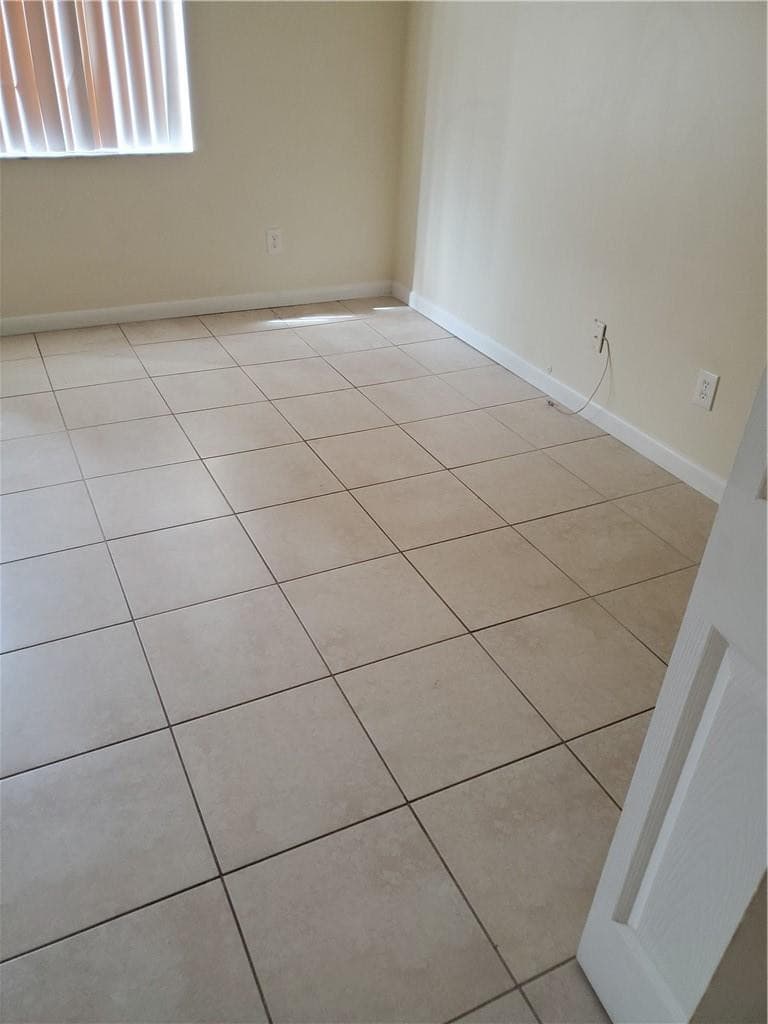5911 Washington Street 102, Hollywood, FL 33023 — photo 20 of 23