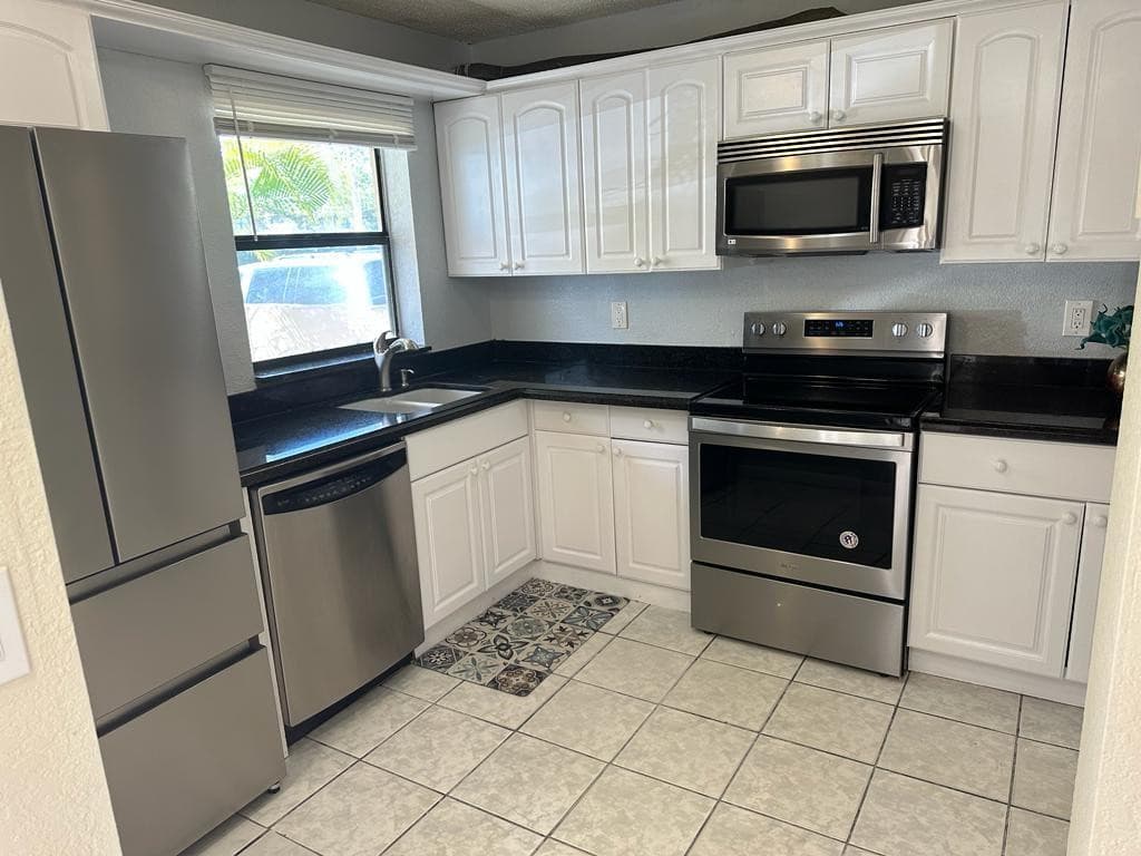 11001 Royal Palm Boulevard, Coral Springs, FL 33065 — photo 4 of 13