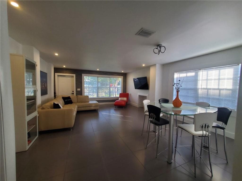 200 SW 3rd Avenue, Hallandale Beach, FL 33009 — photo 9 of 12