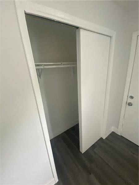 Apartment in Fort Lauderdale — photo 8 of 12