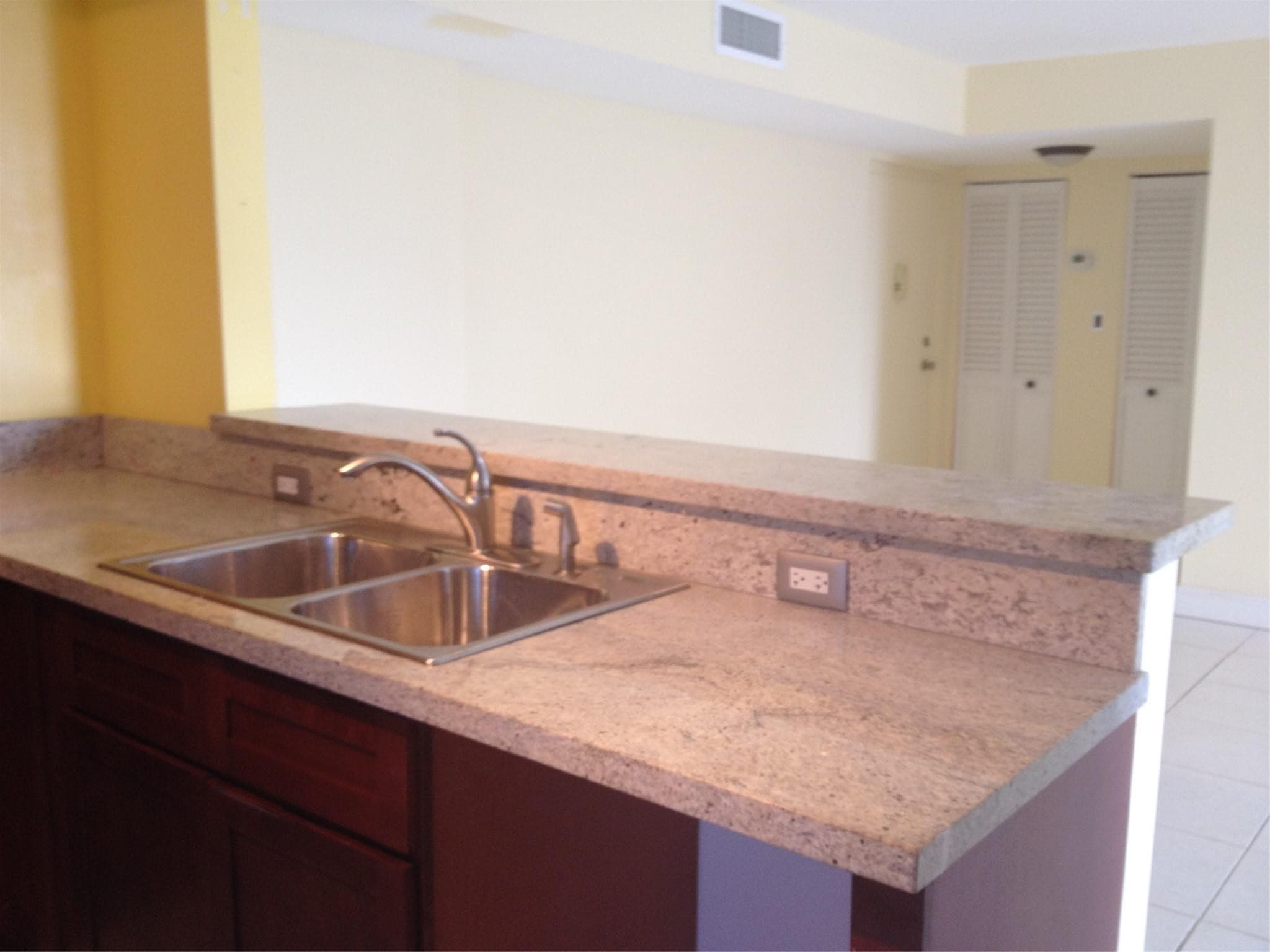 7705 Abbott Avenue 402, Miami Beach, FL 33141 — photo 4 of 4